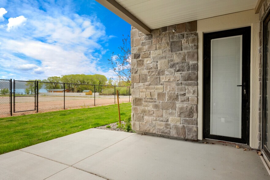 More Photos Of 45 E 150 S, Garden City Apartments For Sale