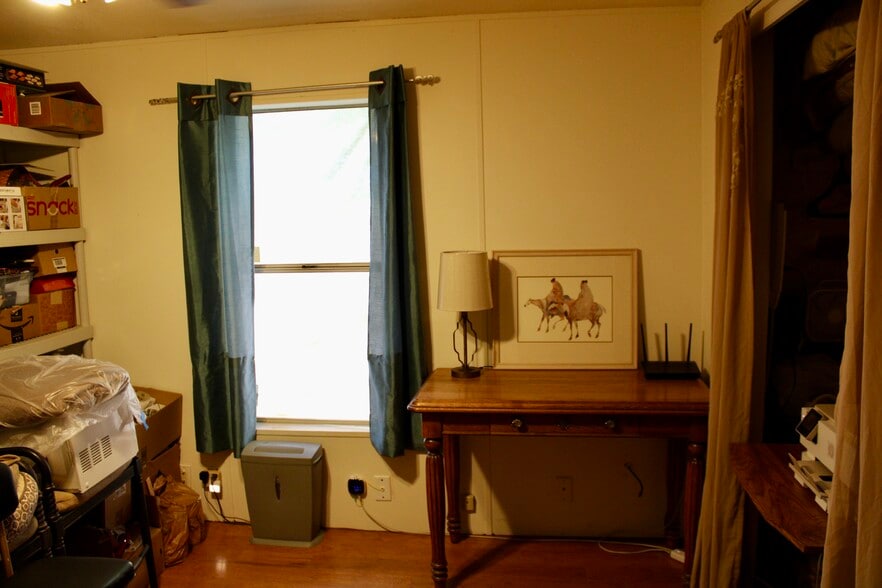 More Photos Of 15329 S Sunland Gin Rd, Arizona City Auto Repair For Sale