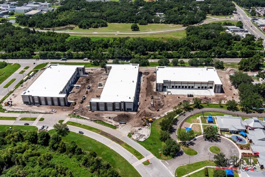 More Photos Of 0 Queen Palm Dr, Tampa Unknown For Lease