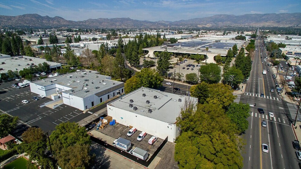 More Photos Of 20500 Nordhoff St, Chatsworth Research And Development For Sale