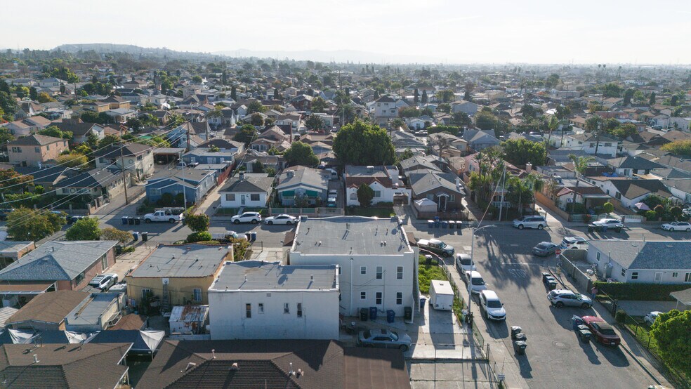 More Photos Of 545 Eastmont Ave, East Los Angeles Apartments For Sale