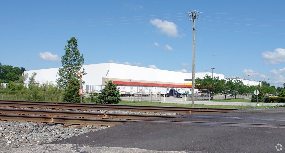 More Photos Of 2801 S Marsh Ave, Yorktown Refrigeration Cold Storage For Sale