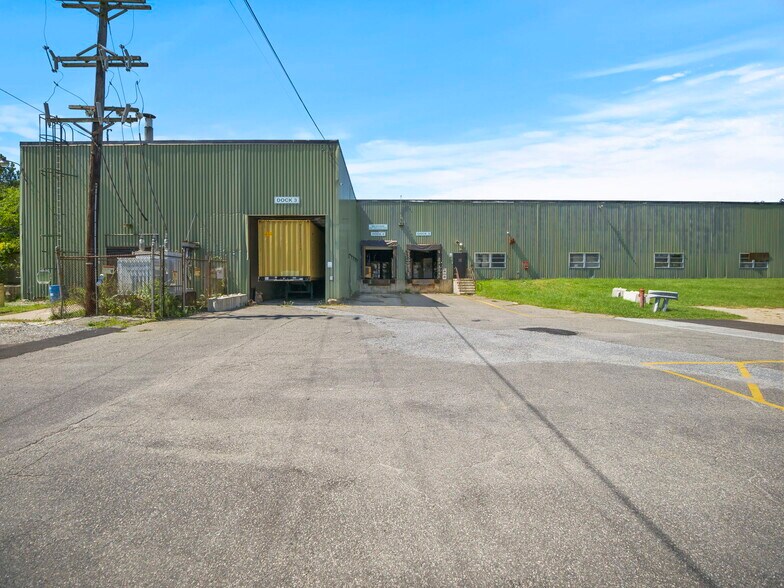 More Photos Of 1434-1440 County Rd 565, Sussex Manufacturing For Sale