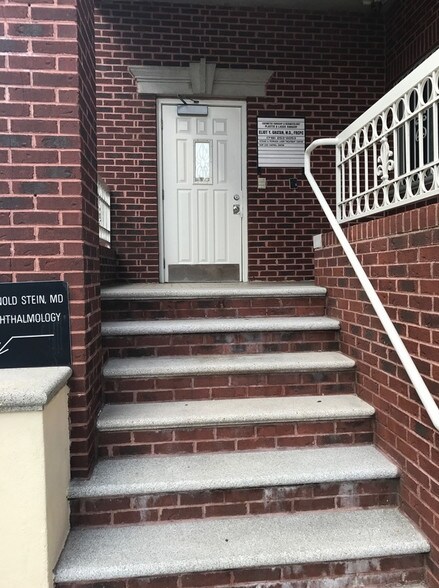 More Photos Of 1226 Ocean Pky, Brooklyn Office For Sale