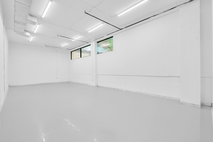 More Photos Of 83 Thompson St, New York Apartments For Sale