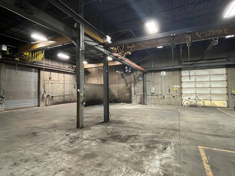 More Photos Of 3300 S Ann Arbor Ave, Oklahoma City Manufacturing For Sale
