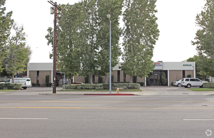 More Photos Of 20536-20542 Plummer St, Chatsworth Warehouse For Lease