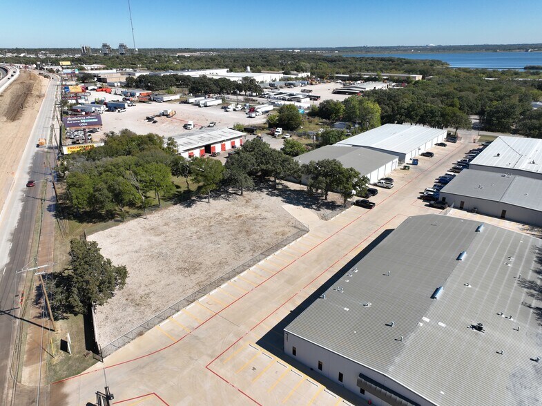 More Photos Of 3333 E Loop 820 S, Fort Worth Warehouse For Lease