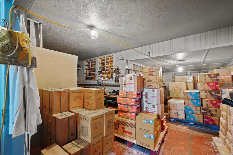 More Photos Of 415-423 Arnold St, Woonsocket Storefront For Sale