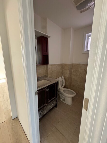 More Photos Of 149-07 14th Ave, Whitestone Storefront Retail Office For Lease