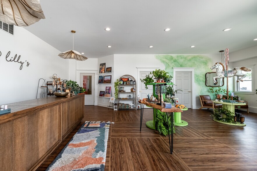 More Photos Of 119 N Jackson St, Perryville General Retail For Sale