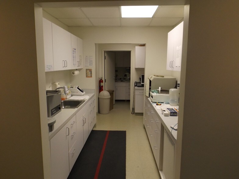 More Photos Of 1310 S Main St, Ann Arbor Medical For Sale