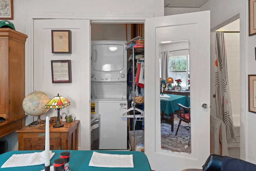 More Photos Of 74 Pearl St, Oakland Apartments For Sale