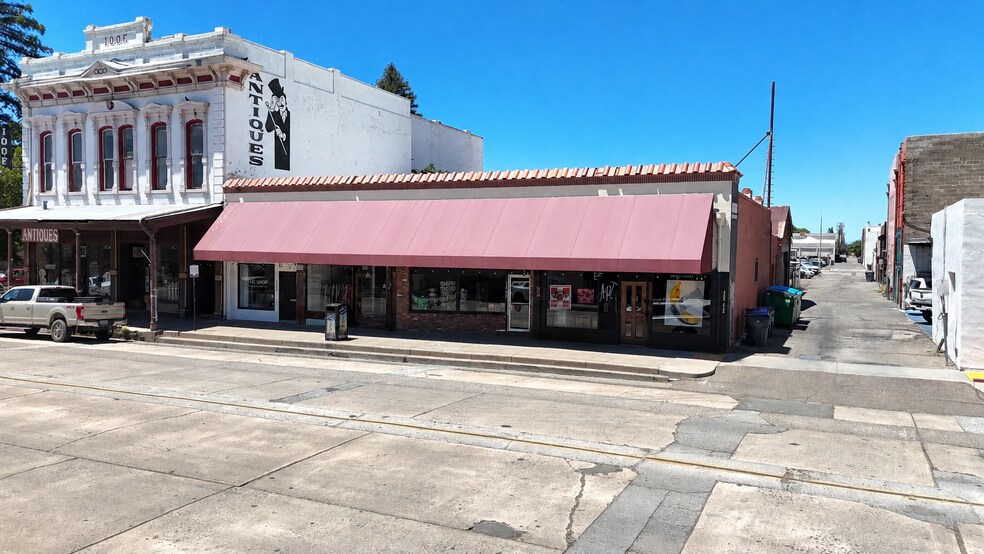 Primary Photo Of 328-340 Oak St, Red Bluff Storefront For Sale