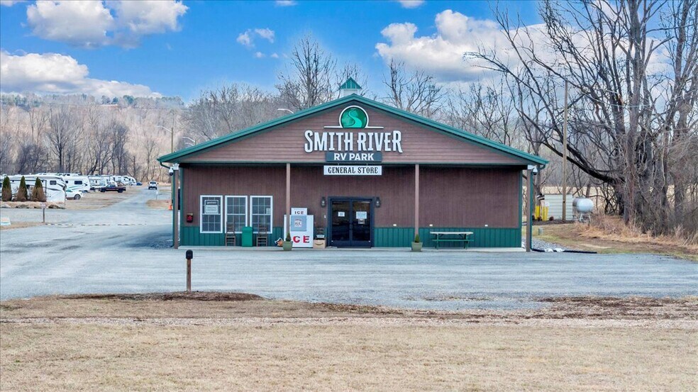 More Photos Of 319 T B Stanley Hwy, Bassett Trailer Camper Park For Sale