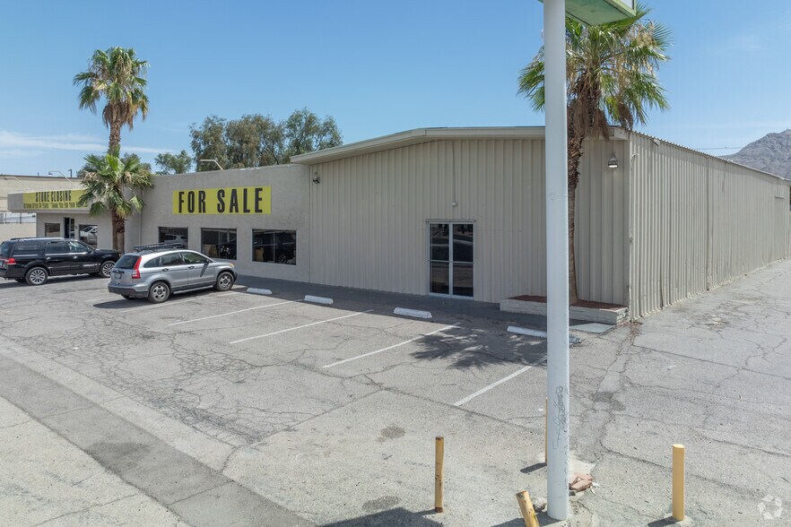 More Photos Of 708 N Nellis Blvd, Las Vegas Freestanding For Sale