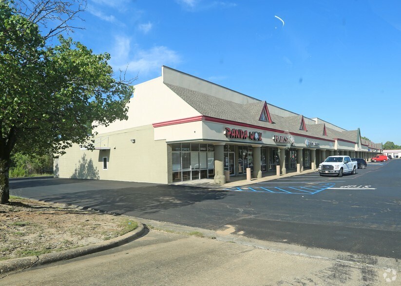 More Photos Of 3000-3044 Mcgehee Rd, Montgomery Freestanding For Lease