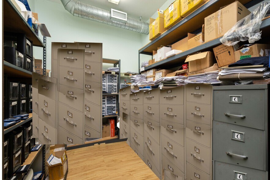 More Photos Of 2728 S La Cienega Blvd, Los Angeles Office For Lease