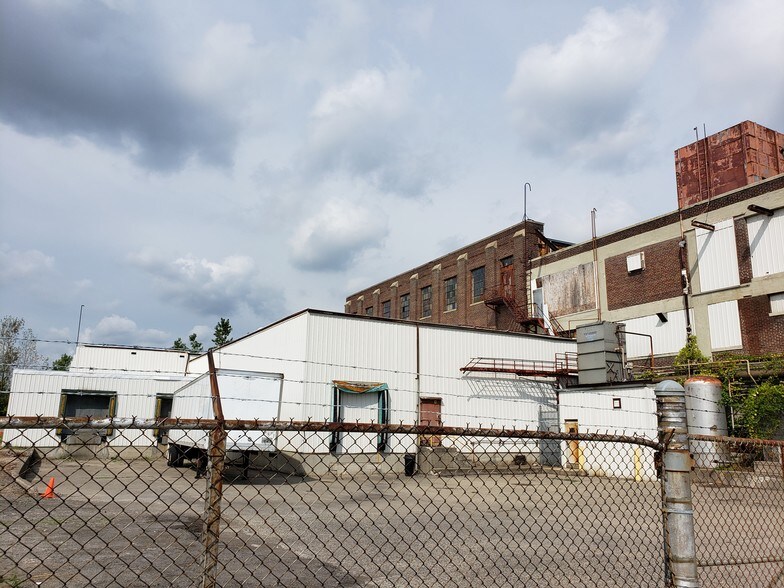 More Photos Of 14707 Dexter Ave, Detroit Warehouse For Sale