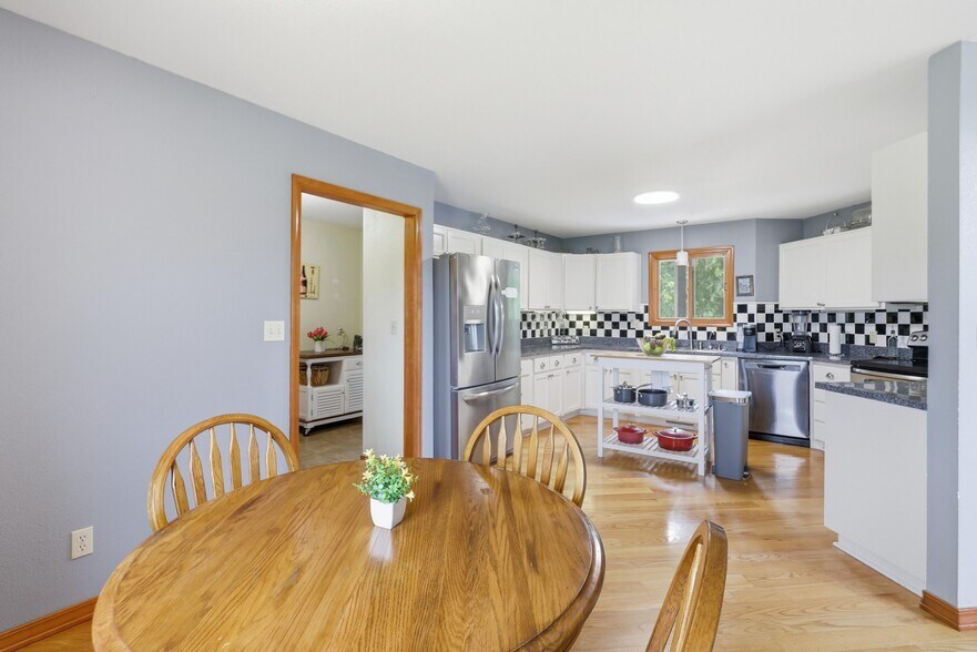 More Photos Of 25695 Mulberry Rd, Webb City Winery Vineyard For Sale