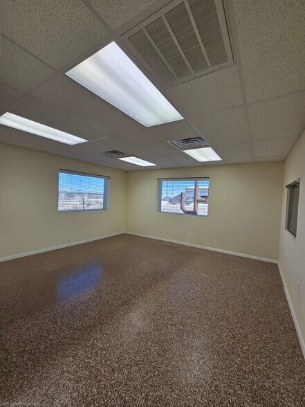 More Photos Of 3901 N Stowe Ave, Odessa Industrial For Lease
