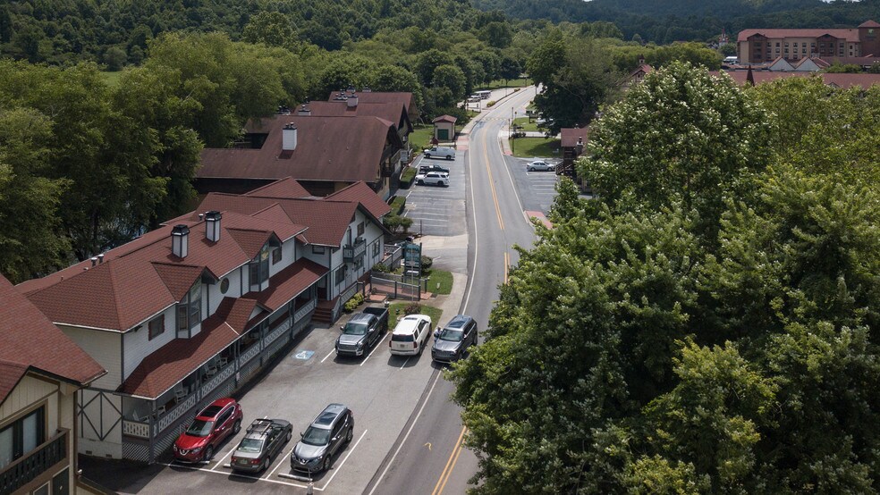 More Photos Of 892 Edelweiss Strasse, Helen Hotel For Sale