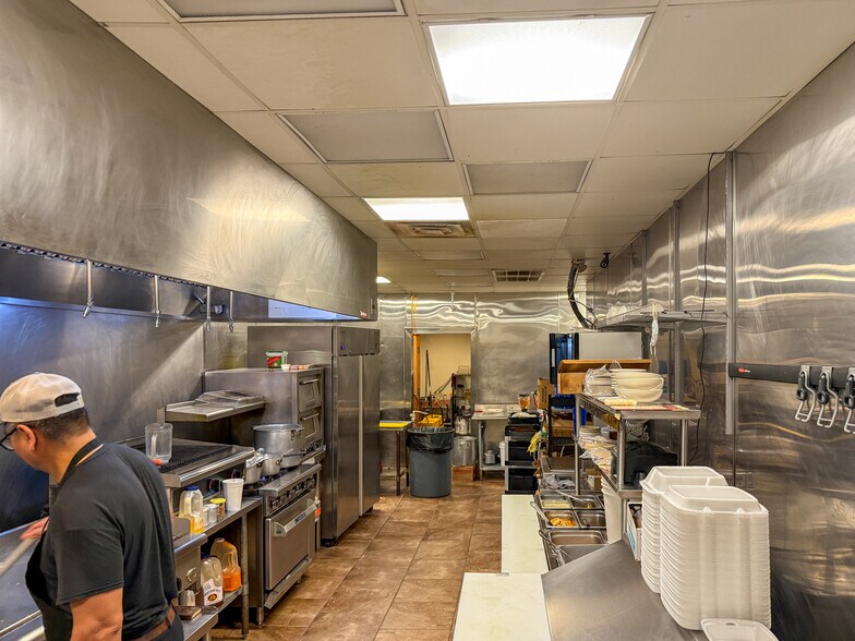 More Photos Of 40 Sallys Ridge Rd, Henry Restaurant For Sale