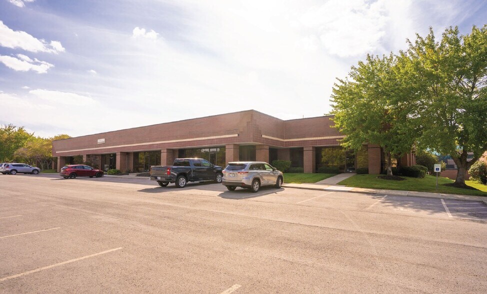 Primary Photo Of 8400-8428 Melrose Dr, Lenexa Light Manufacturing For Sale