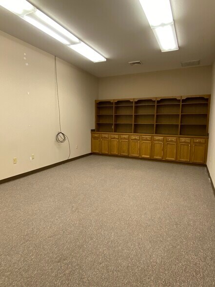 More Photos Of 1419 Chapman Hwy, Sevierville Light Distribution For Lease