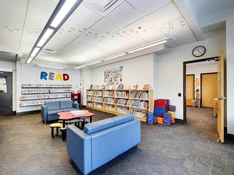 More Photos Of 540 Plains Rd E, Burlington Apartments For Sale