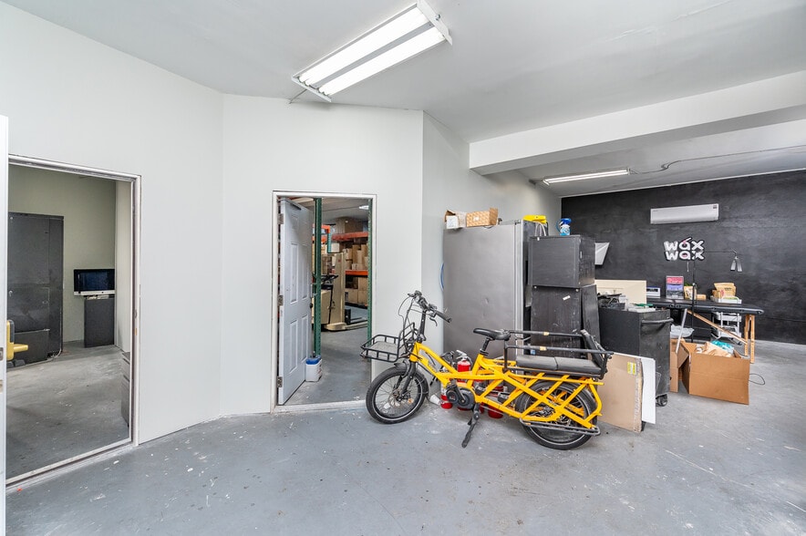 More Photos Of 7025 NW 7th Ave, Miami Research And Development For Sale