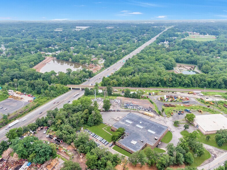 More Photos Of 50 Snake Hill Rd, West Nyack Warehouse For Lease