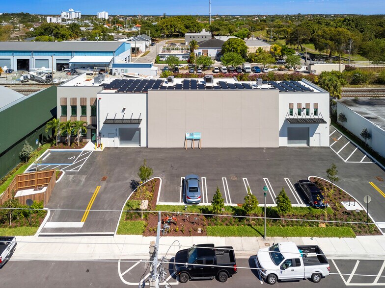 More Photos Of 4250 Georgia Ave, West Palm Beach Warehouse For Lease