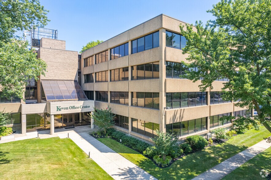 More Photos Of 2500 McClellan Ave, Pennsauken Office For Lease