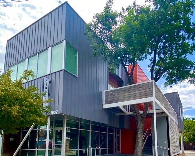 More Photos Of 1632 S 1st St, Austin Office For Lease