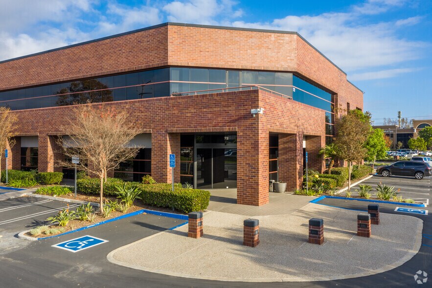 More Photos Of 72 Corporate Park, Irvine Office For Sale