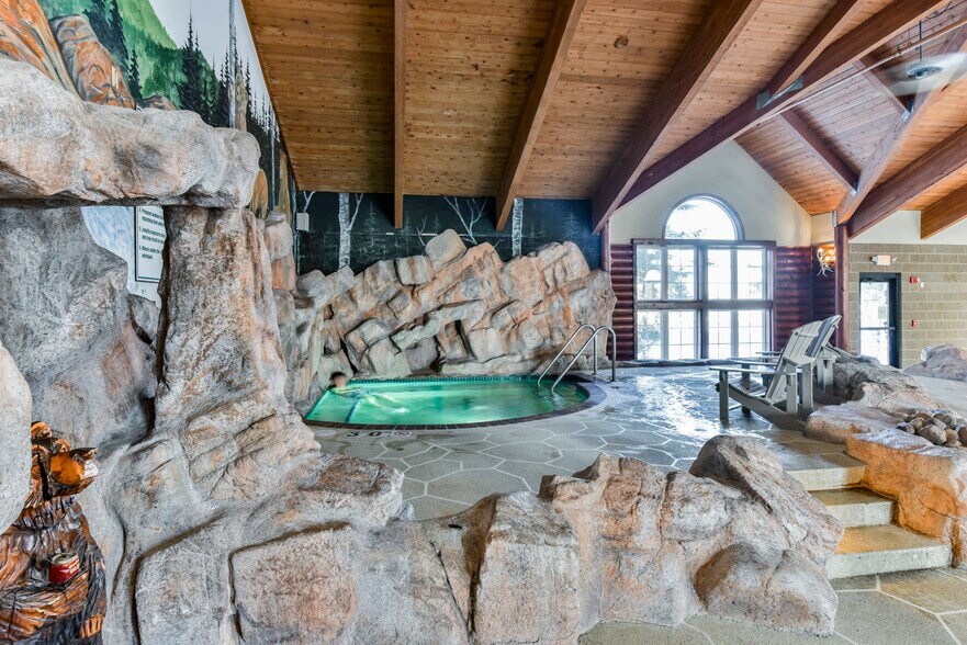 More Photos Of 1100 Imperial Ave, Rothschild Hotel For Sale