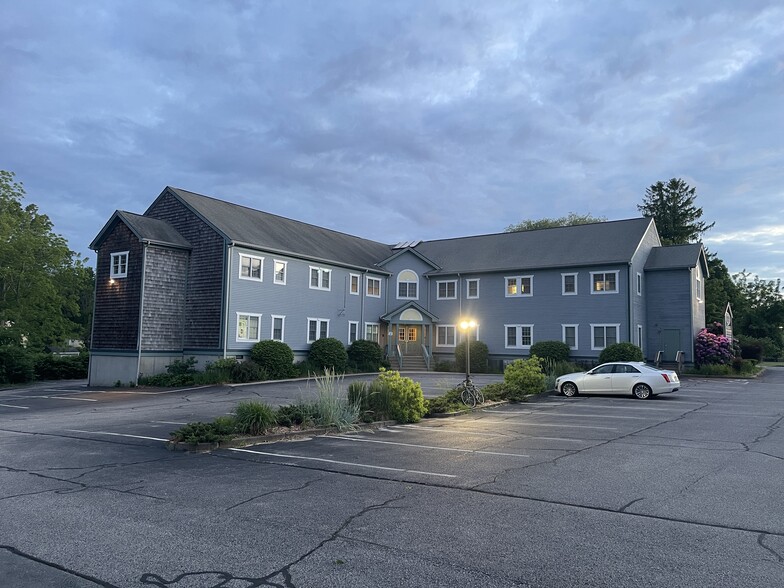 Primary Photo Of 320 Phillips St, North Kingstown Medical For Sale