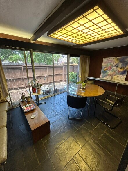 More Photos Of 4916 Kelvin Dr, Houston Freestanding For Sale