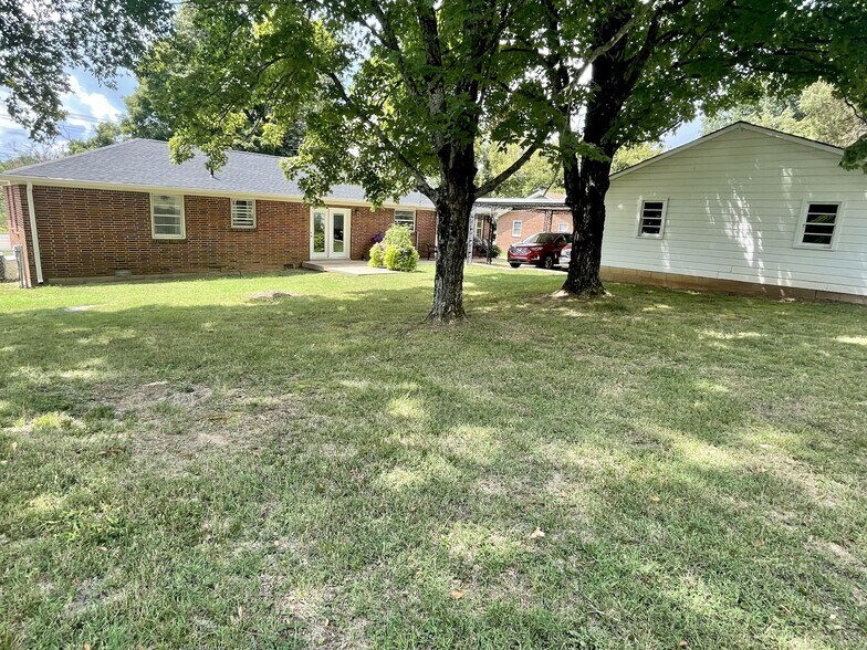 More Photos Of 10515 Lebanon Rd, Mt Juliet Office Residential For Lease