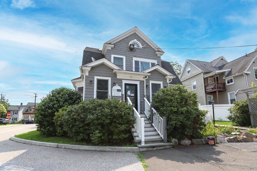 More Photos Of 609 Main St, Ridgefield Office For Lease
