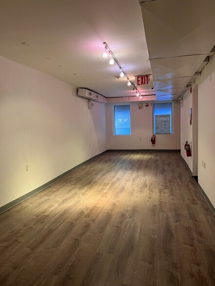 More Photos Of 127-129 E 31st St, New York Apartments For Lease