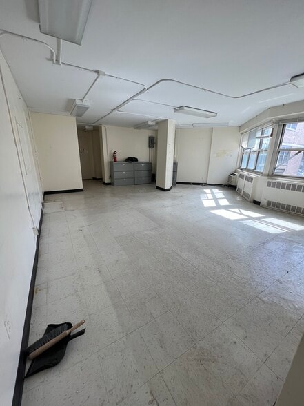 More Photos Of 5910 Queens Blvd, Woodside Apartments For Lease