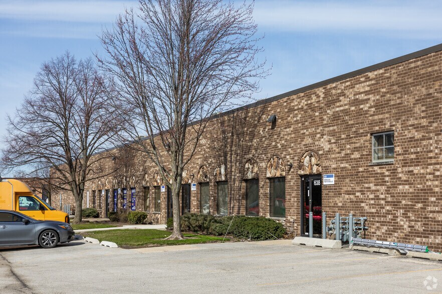 More Photos Of 600-668 Wheeling Rd, Wheeling Warehouse For Lease