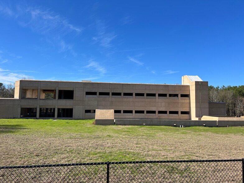 More Photos Of 815 E State Highway 204, Jacksonville Medical For Sale