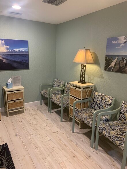 More Photos Of 1230 S Federal Hwy, Boynton Beach Office For Lease