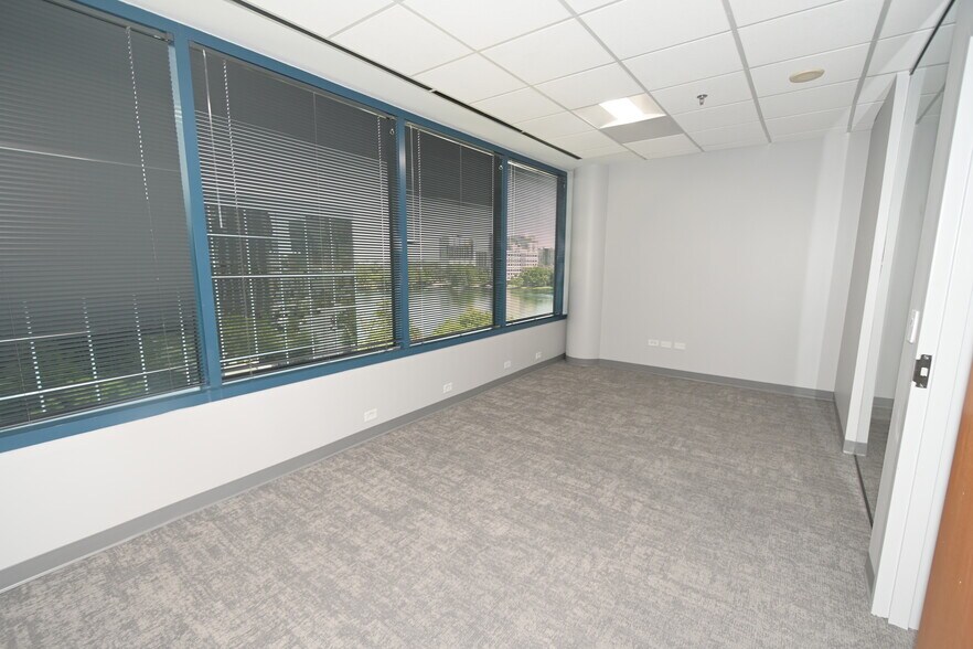More Photos Of 225 E Robinson St, Orlando Office Residential For Lease