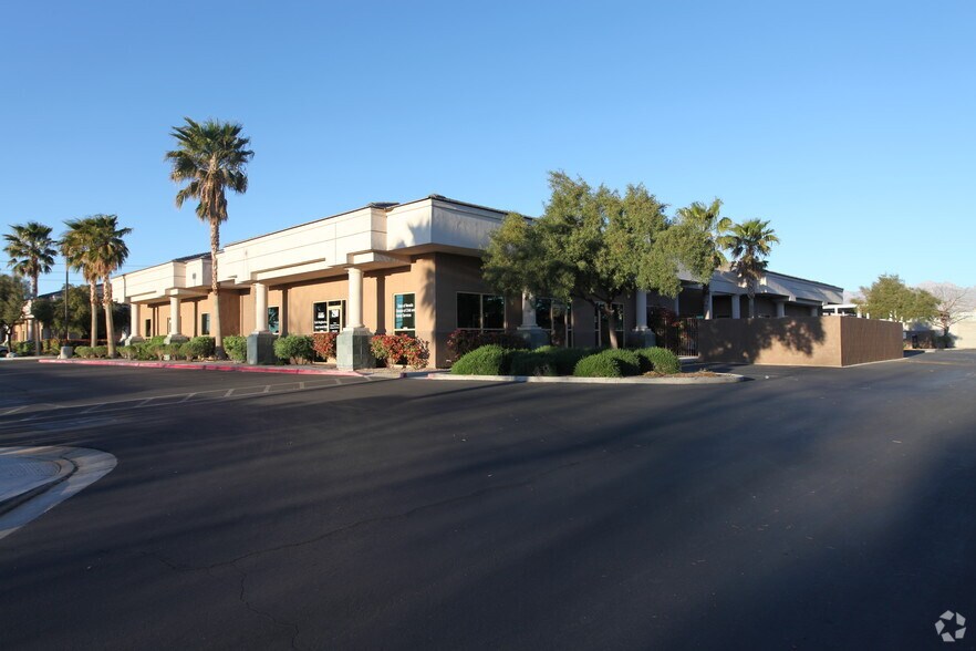 More Photos Of 4528-4538 W Craig Rd, North Las Vegas Unknown For Lease