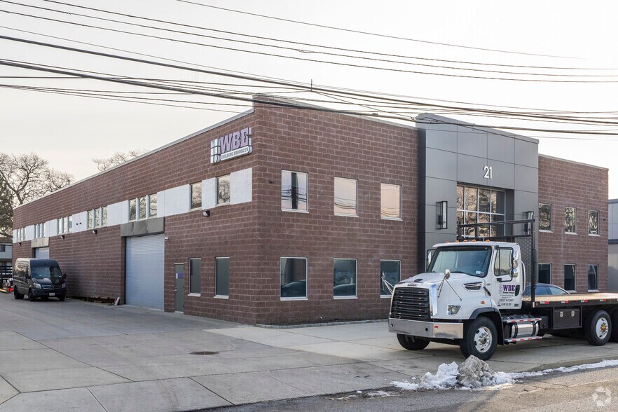Primary Photo Of 21 Deforest St, Amityville Warehouse For Sale