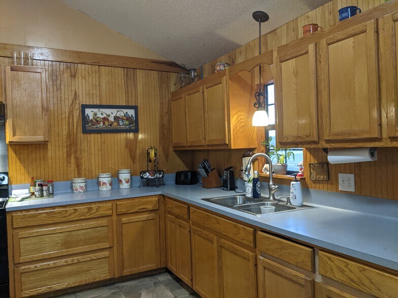 More Photos Of 3718 Highway 10, Jackson General Retail For Sale